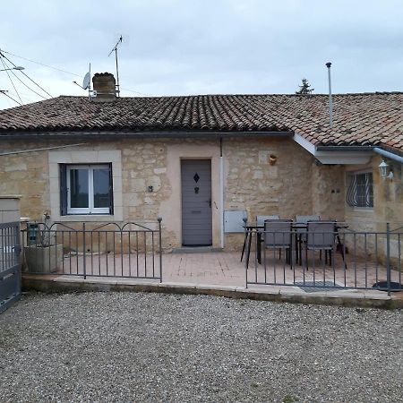 Gite Les Deux Meules Sainte-Colombe  外观 照片