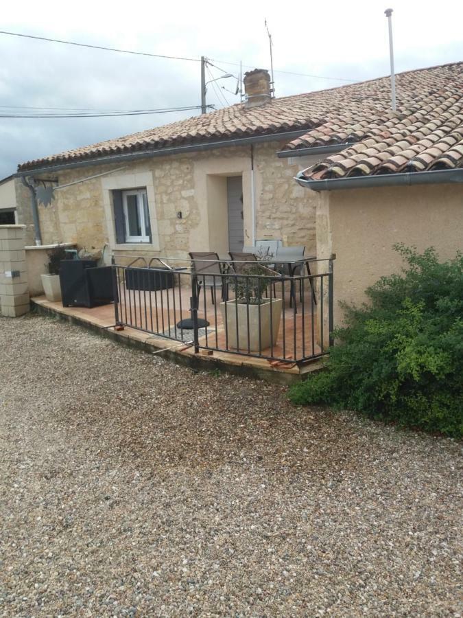Gite Les Deux Meules Sainte-Colombe  外观 照片